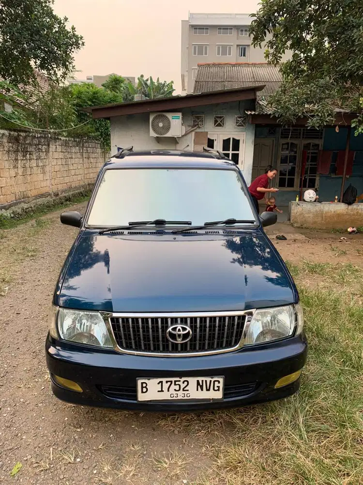 Kijang LGX 2001