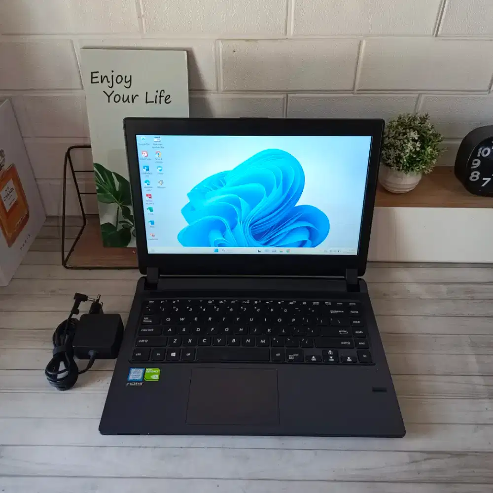 Laptop ASUS PRO P1440UF Core i7-8365U RAM 8G SSD 512GB Dual VGA NVIDIA