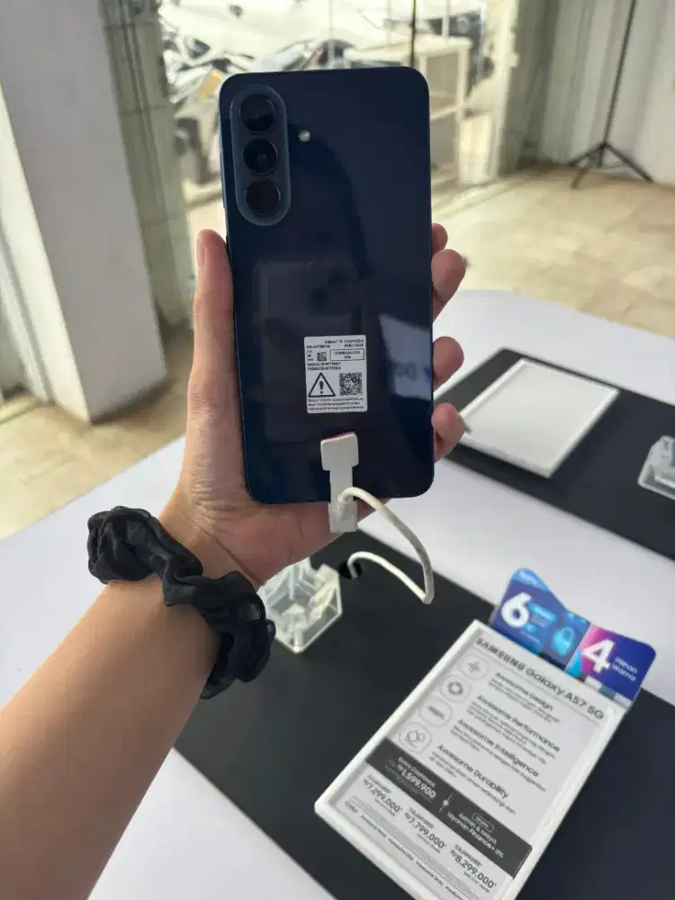 SAMSUNG GALAXY A57