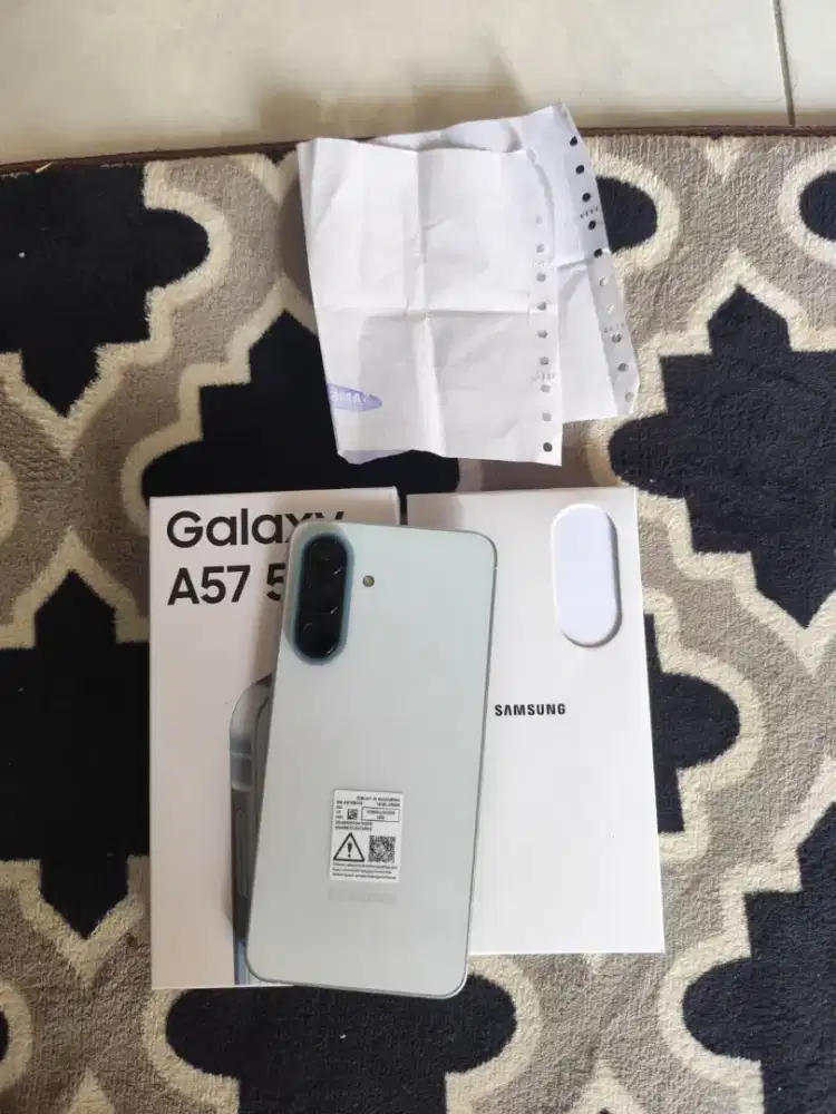 Samsung A57 12/256

Fullset bawaan