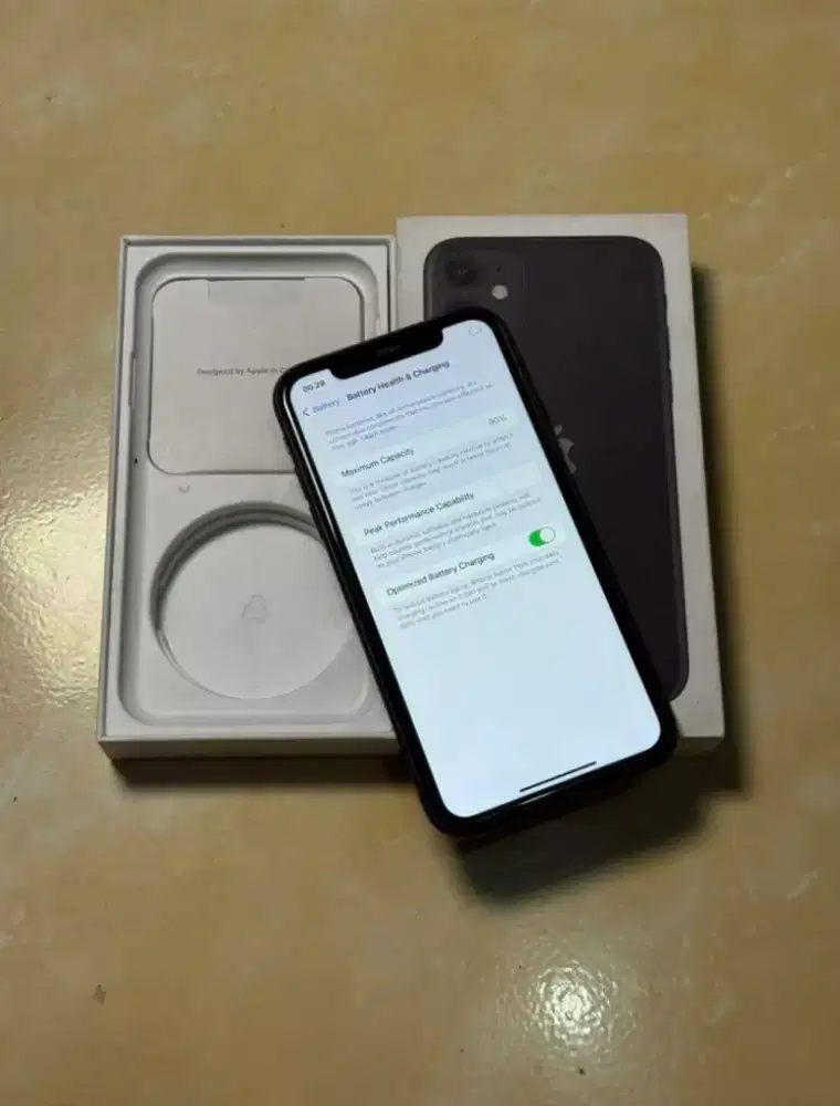 IPHONE 11 64GB INTER JARINGAN AMAN 100%