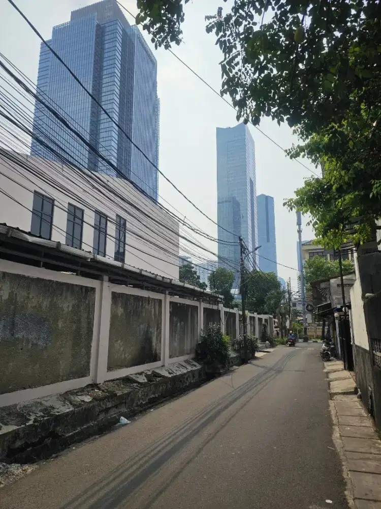 DIJUAL RUMAH TUA DAN KOS2 SAN 10 PINTU KARET SUDIRMAN JAKARTA SELATAN