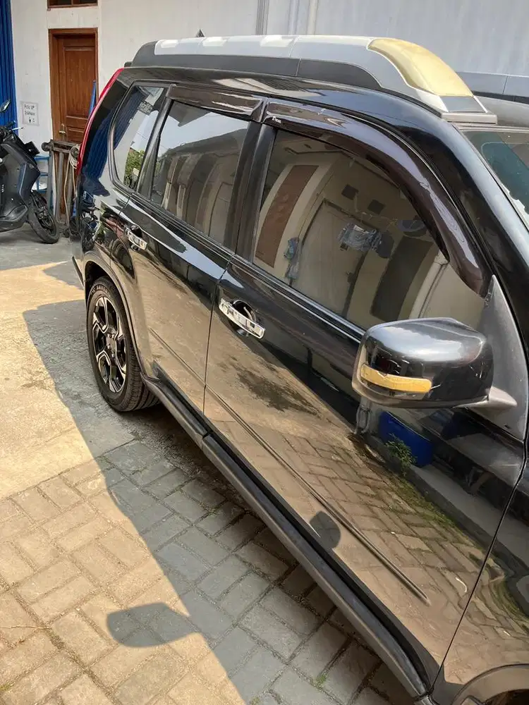Nissan X-Trail T 31 2009 Tipe XT Automatic (Tipe Tertinggi)