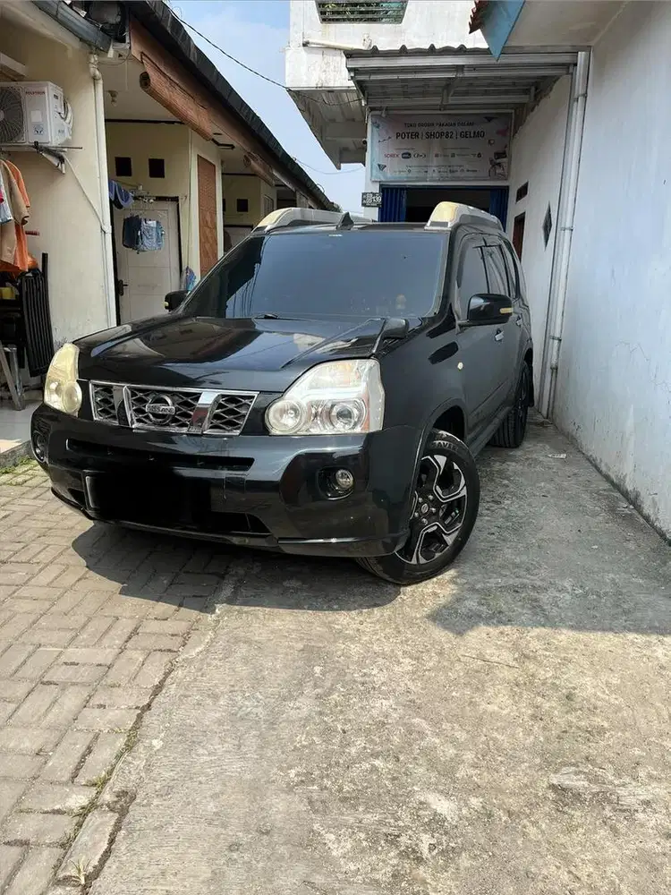 Nissan X-Trail T 31 2009 Tipe XT Automatic (Tipe Tertinggi)