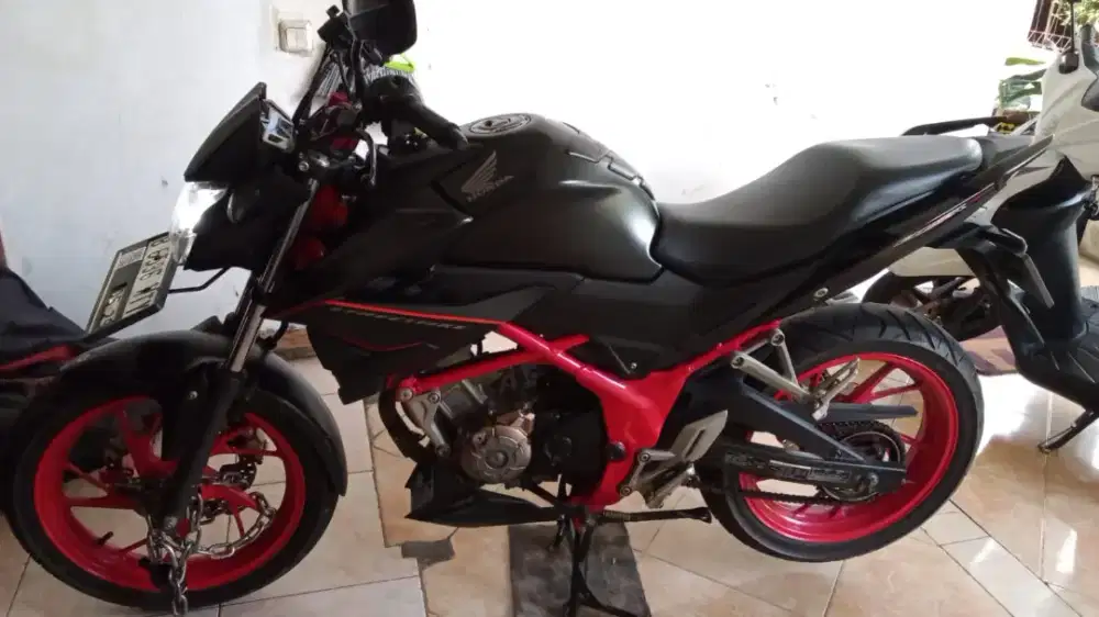 CB 150 R Jarang pakai 16.000 km