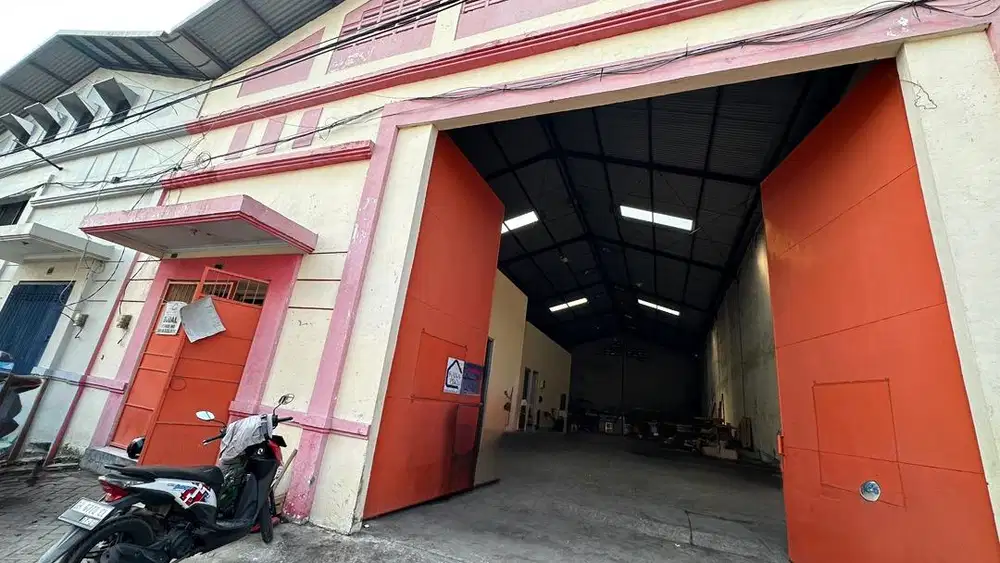 Disewakan Gudang komplek pergudangan central square (depo bangunan)