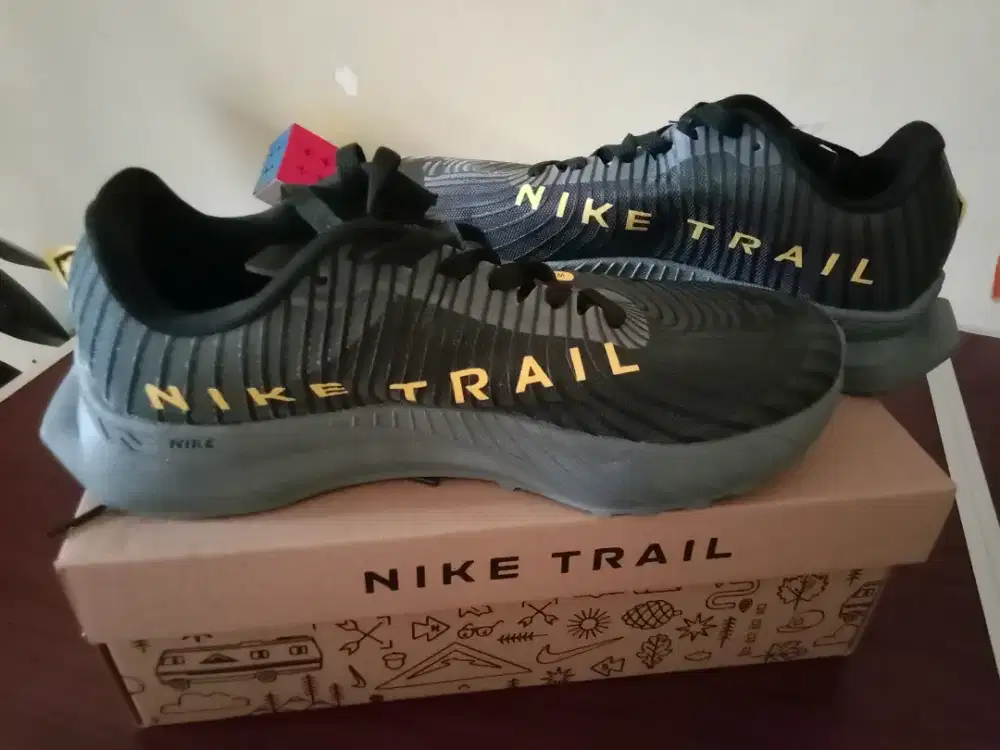 Sepatu Nike Trail size 41 made in Vietnam