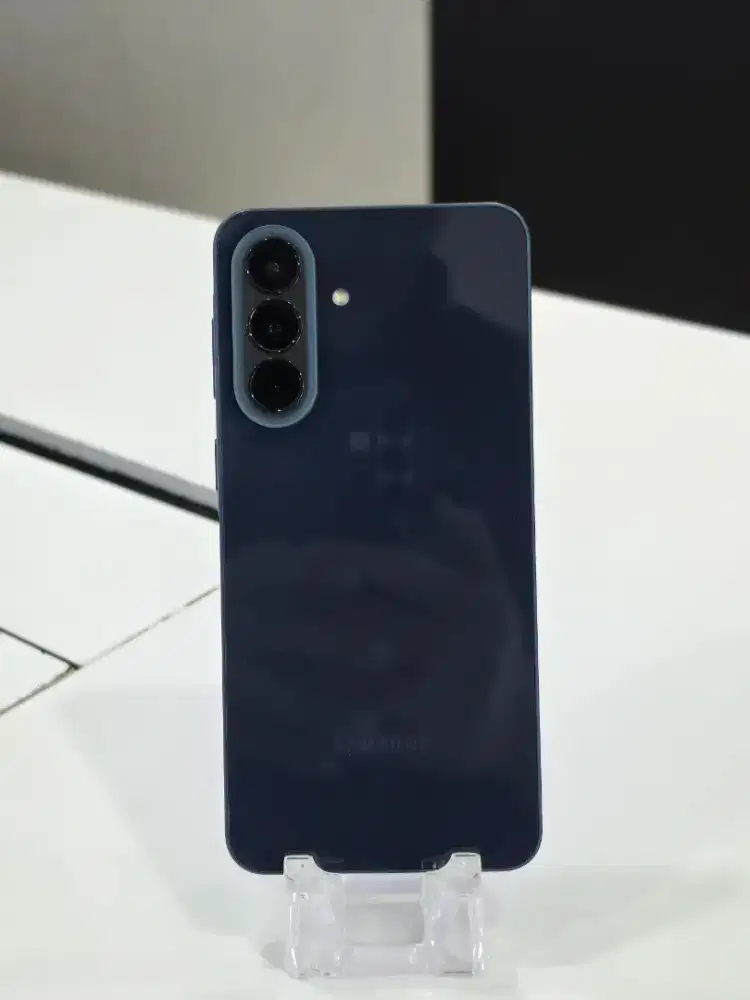 SAMSUNG GALAXY A57