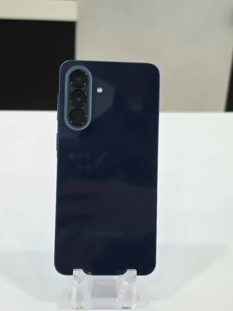 SAMSUNG GALAXY A57