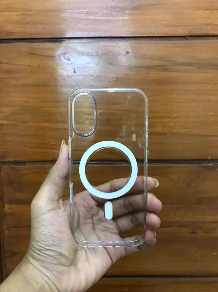 No Brandz Vivid Hardcase Clear Magsafe iPhone 17