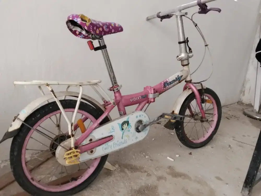 Sepeda lipat anak perempuan
