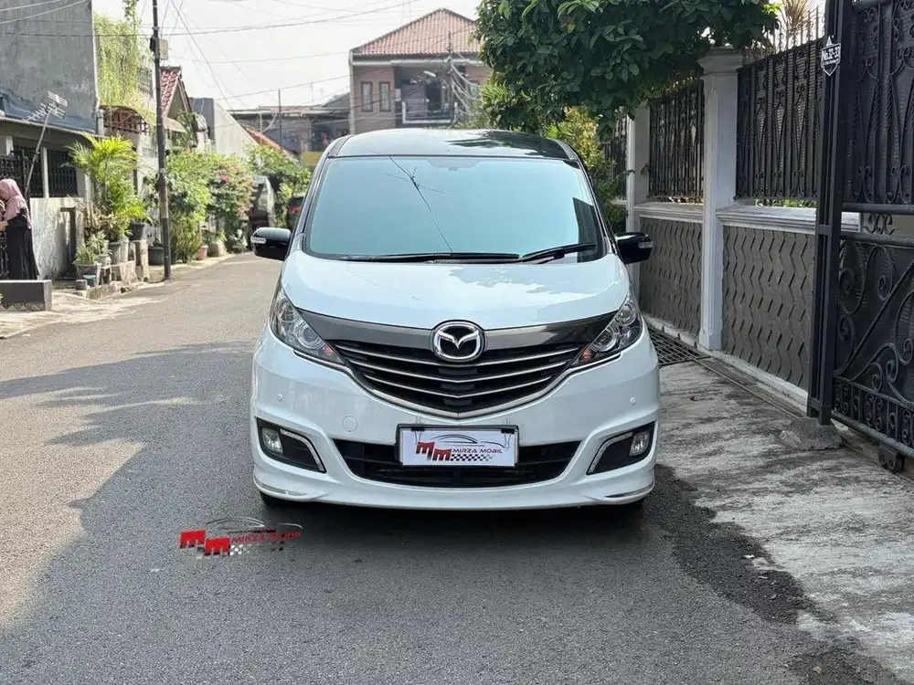 MAZDA BIANTE 2.0 L AT 2015 Warna Putih