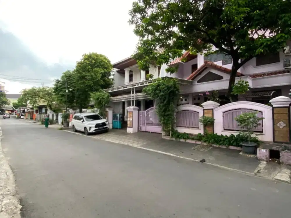RUMAH BAGUS SIAP HUNI DALAM KOMPLEK TAMAN HARAPAN BARU KOTA BEKASI