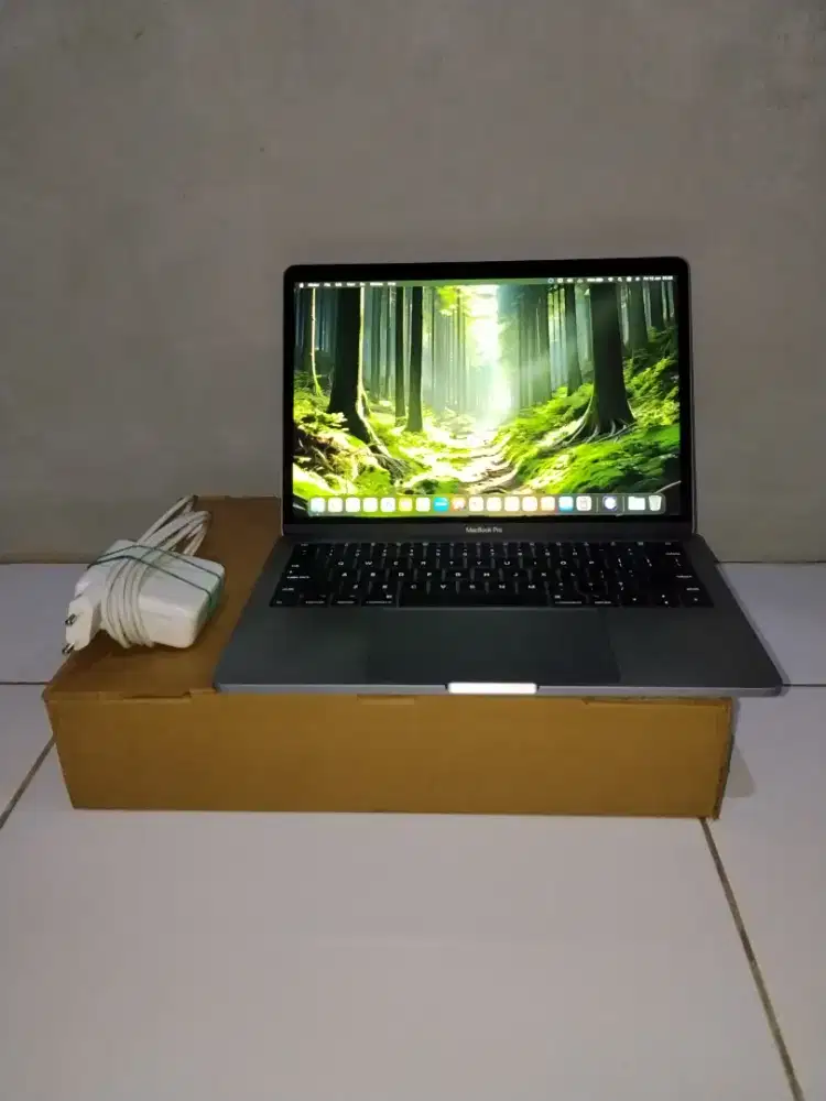 Macbook Pro 2017 8/512 Warna Space Grey