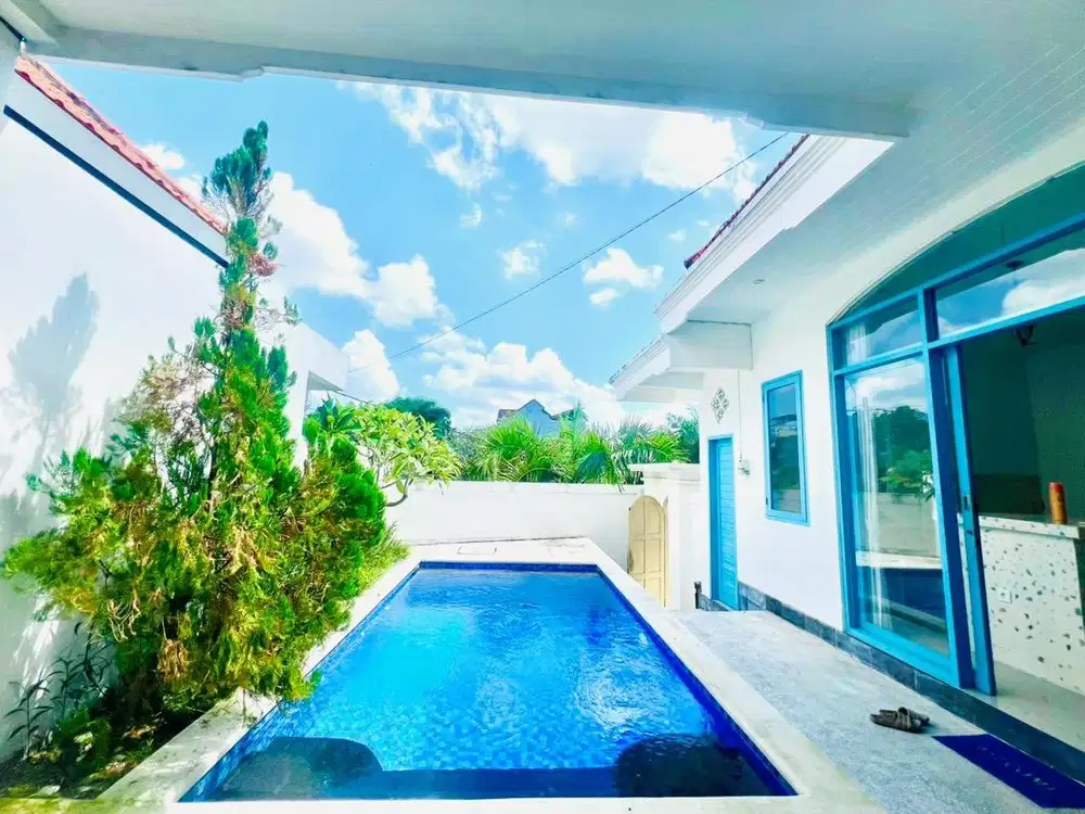 Disewa villa ( De La Fortuna 3 )
