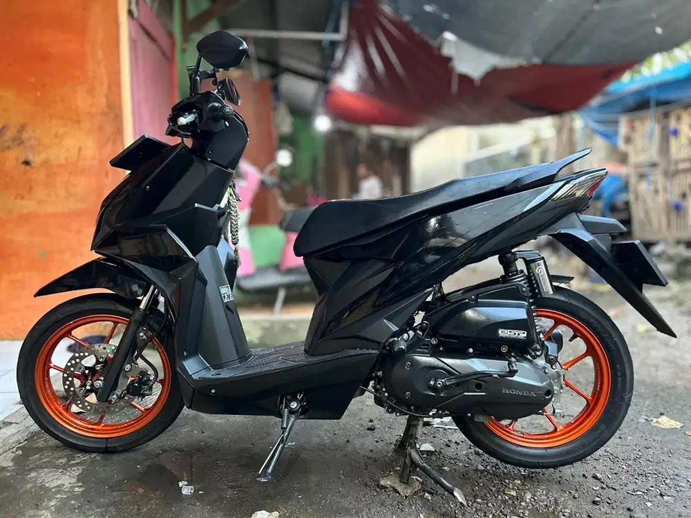 beat cbs iss tahun 2022 warna hitam