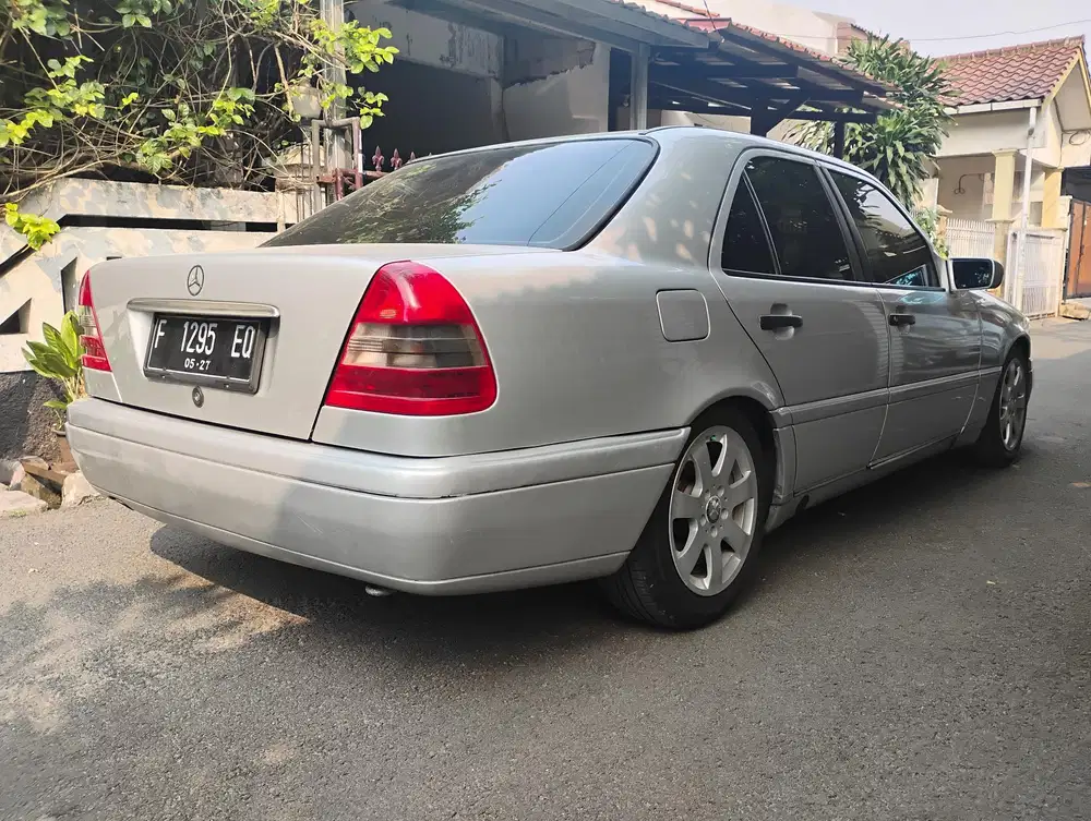 Mercedes-Benz C180 1995 Bensin