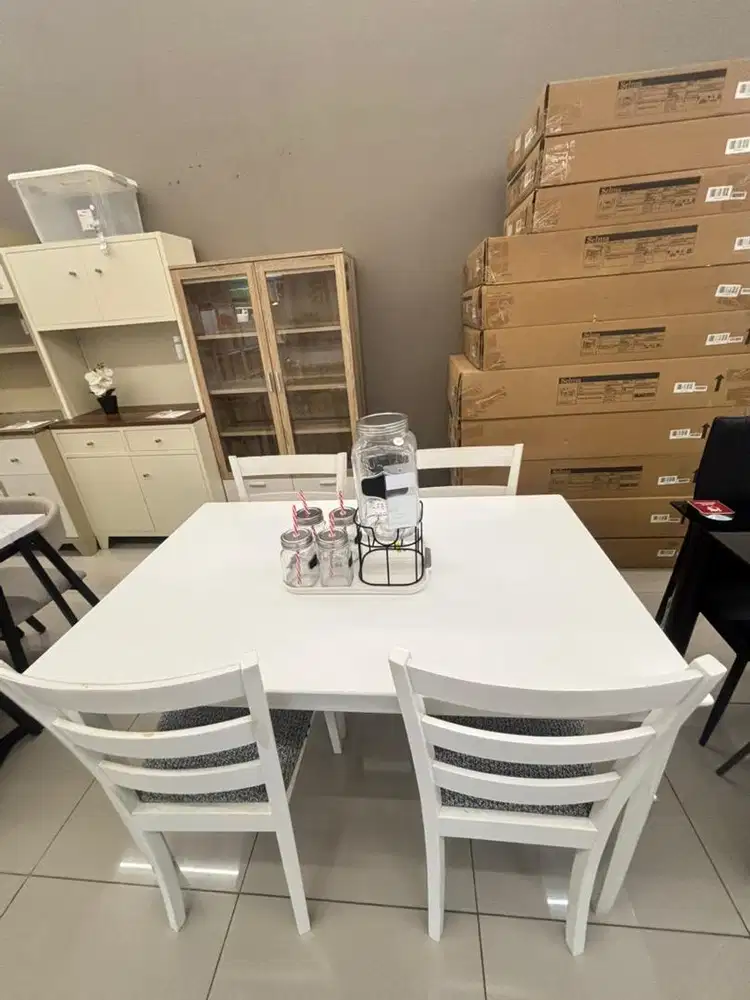 KREDIT MEJA MAKAN BISA , SYARAT HANYA KTP