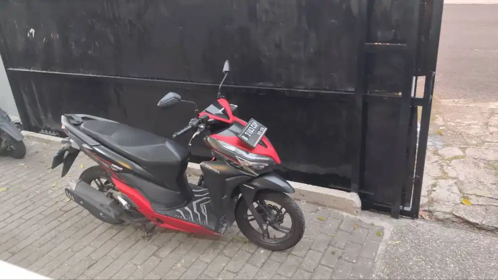 HONDA VARIO 150 CC September TAHUN 2021 km 15 500