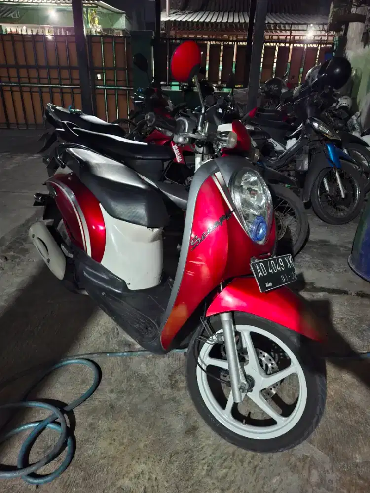 Scoopy 2011 plat AD