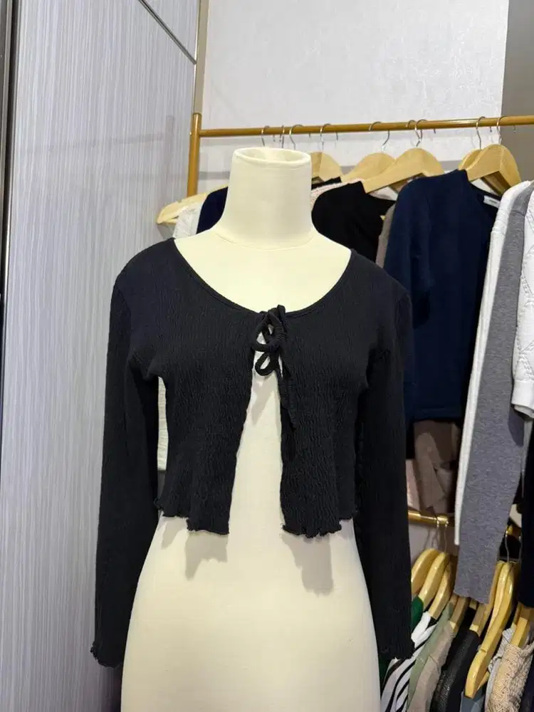 Outer cardigan croptop hitam lucu