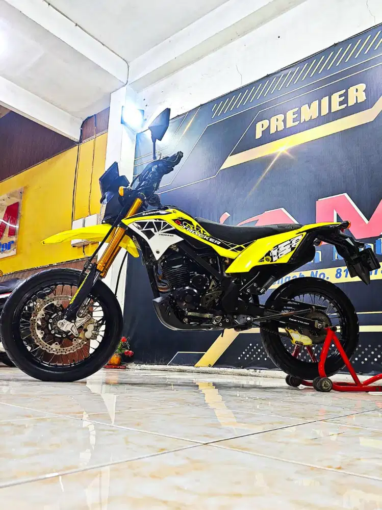 Kawasaki Dtracker 150 SE 
NIK 2020 anugerah motor rungkut