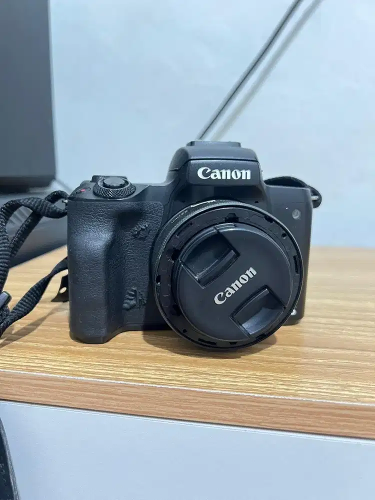 Jual Canon M50 fullset + lensa