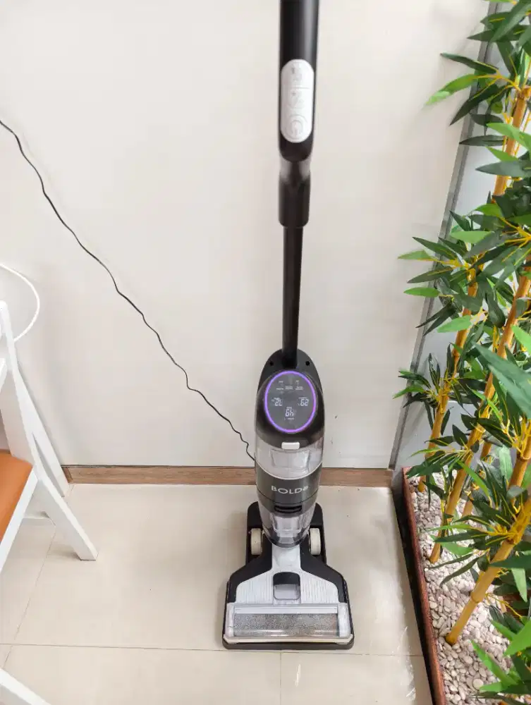 Aqua Hoover & Vacuum Cleaner (Sapu dan Pel) Elektronik