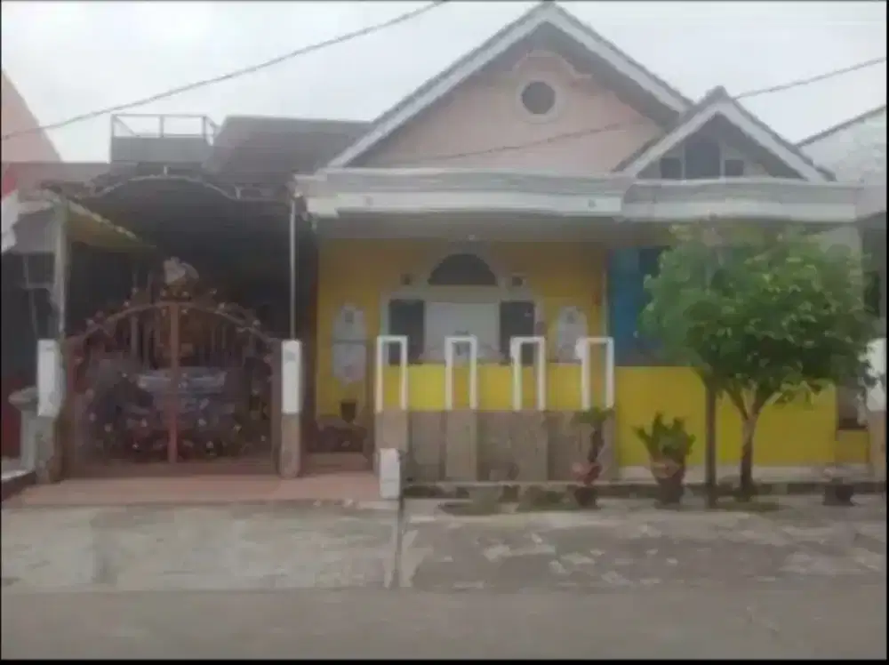 Rumah di Jual 2 Lantai