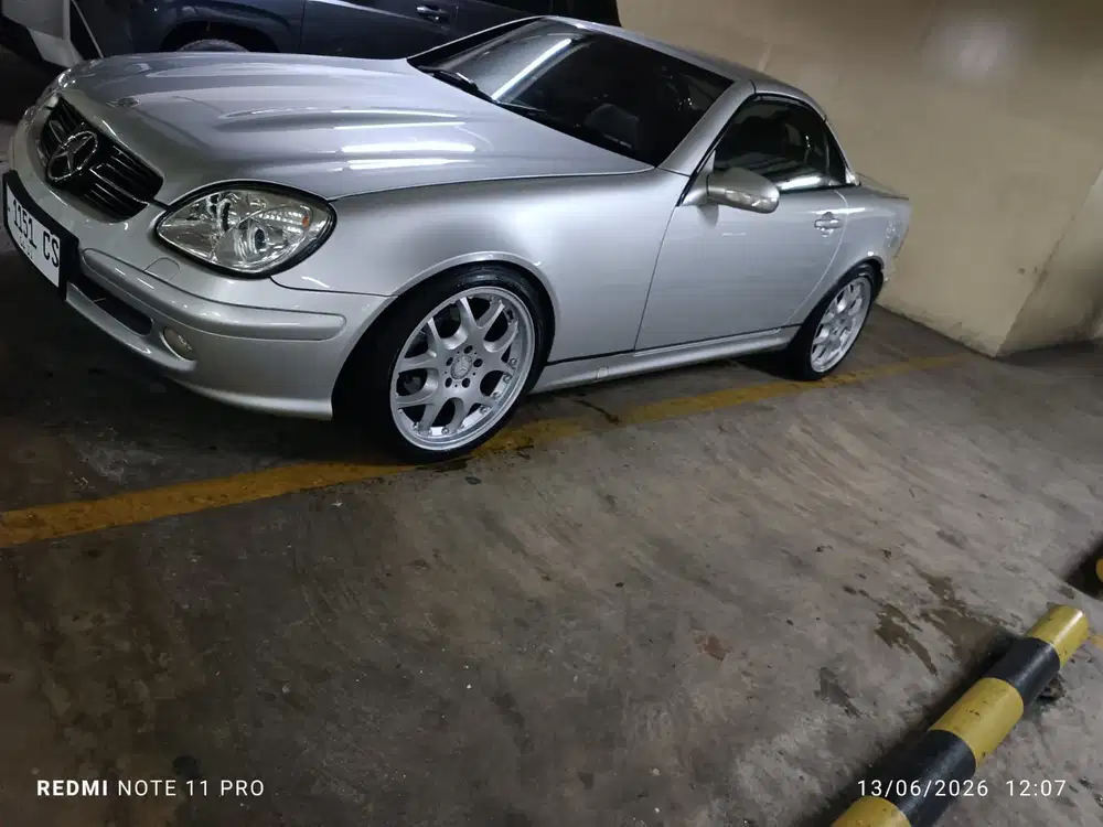 Mercedes-Benz CLK230 2000 Bensin