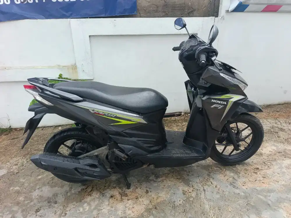 Jual beli vario 125 th2016 samping kompelik Andika hairi motor bjm
