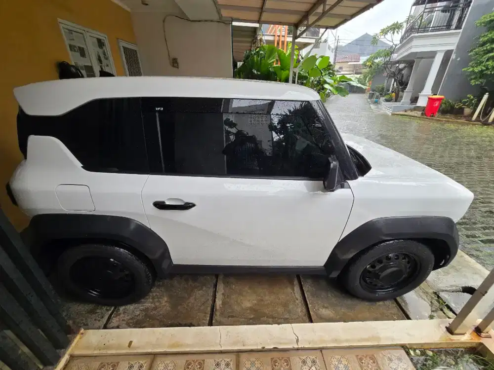 Vinfast VF3 2025 Putih (hanya sampai 16 Juni 2026)