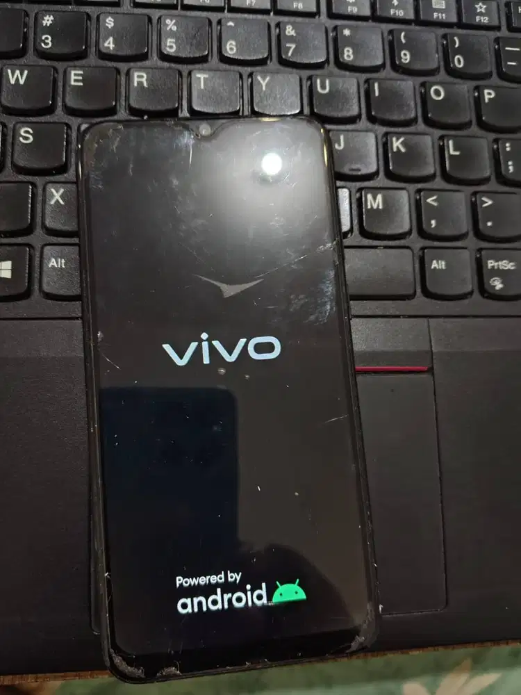VIVO V11 RAM 6/64GB 1806 SECOND