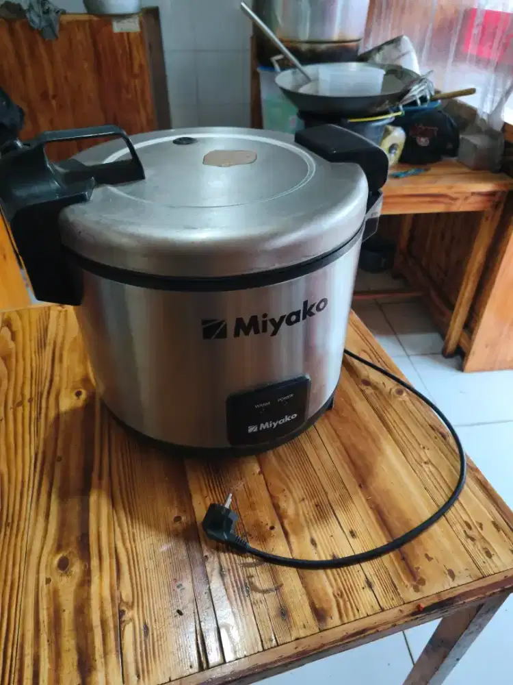 Pemanas miyako 20 Liter