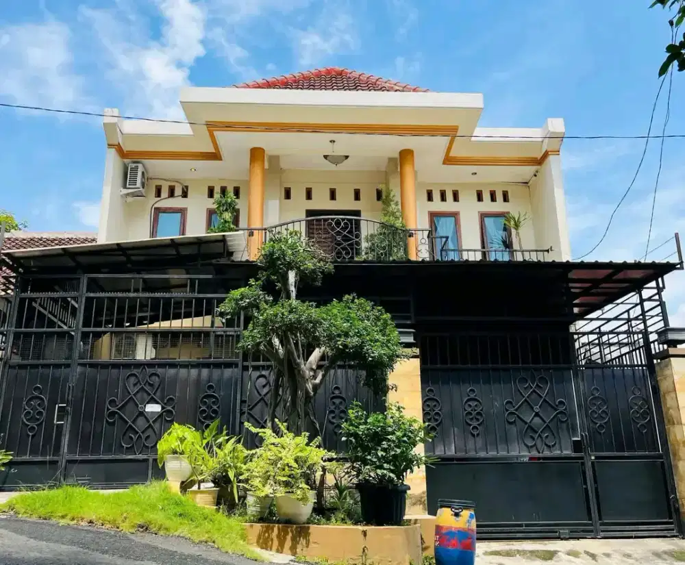 RUMAH MEWAH 2 LANTAI PERUM SENDANGMULYO TEMBALANG