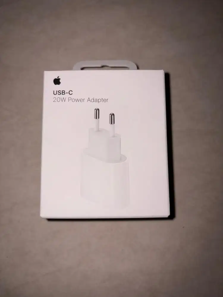 20W USB-C POWER ADAPTER / CHARGER IPHONE