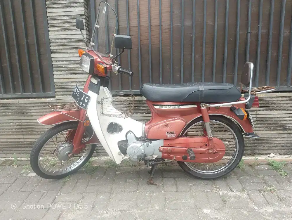 Untuk pencinta dan hobi Honda clasic super cup 700