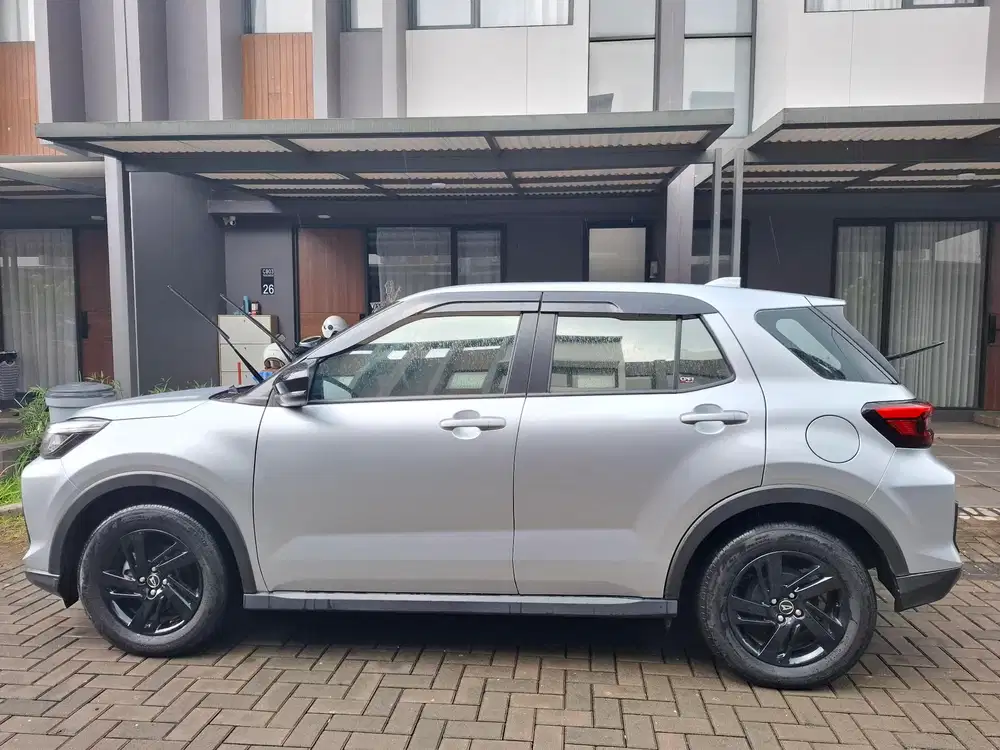 Daihatsu Rocky 2025 Bensin