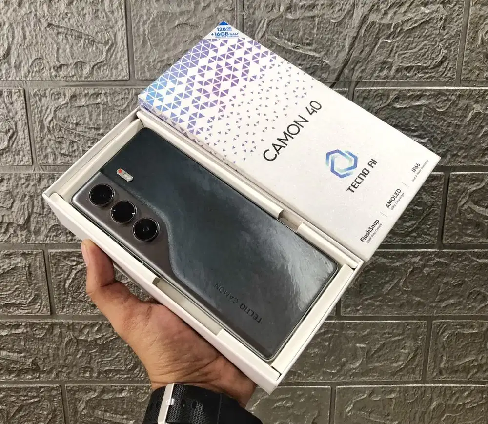 Tecno Camon 40 8/128