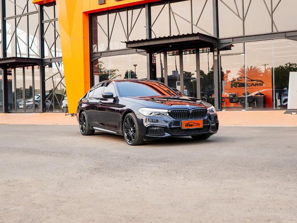 BMW 520i Msport Packed Nik 2020 Pmk 2021 Hitam