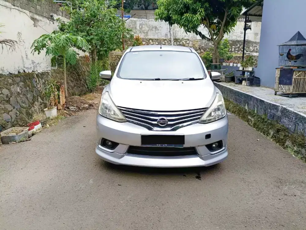 Nissan Grand Livina HWS 1.5 AT 2015
