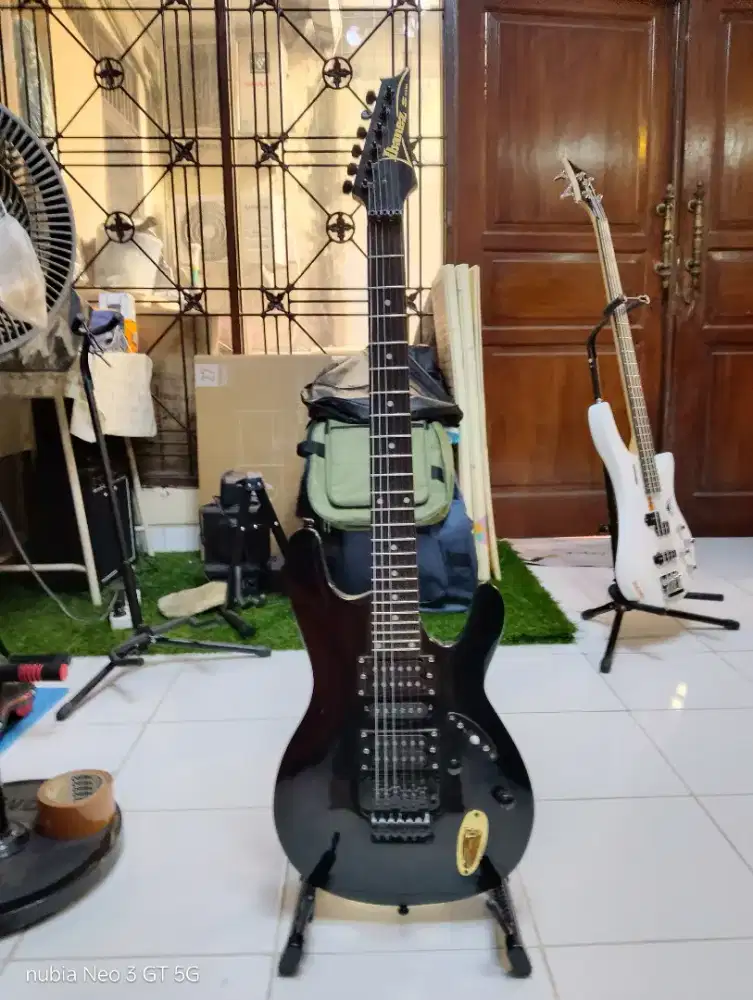 Gitar Ibanez S series slim model