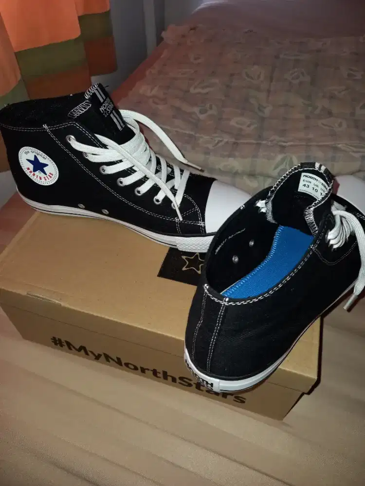 Sepatu North Star size 43