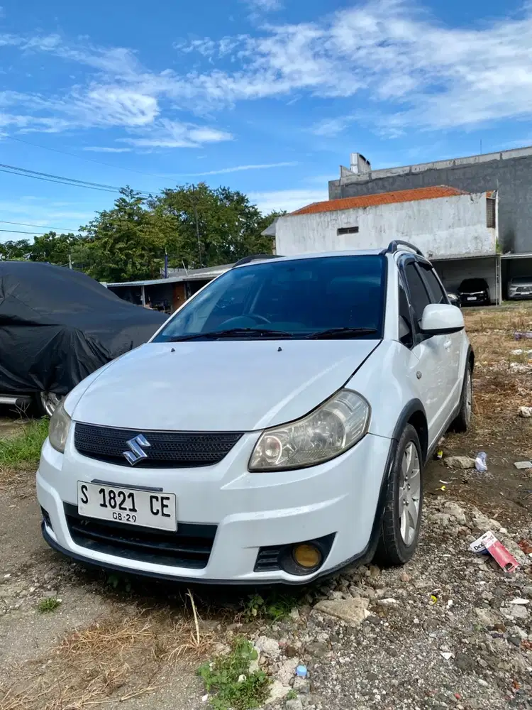 Suzuki SX4 2011 Bensin