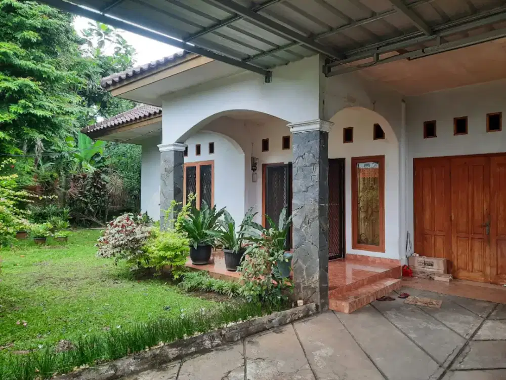 Dijual murah hanya 5 jt per m2, rumah kokoh kusen jati, ala Joglo Jawa