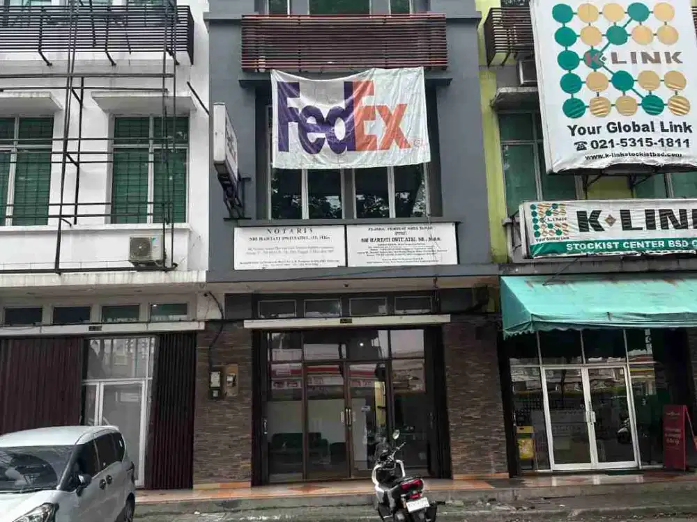 RUKO BSD 3 LANTAI DI JALAN UTAMA BSD