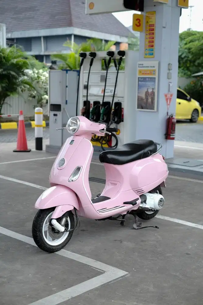 VESPA LX 150 2VIE TAHUN 2011