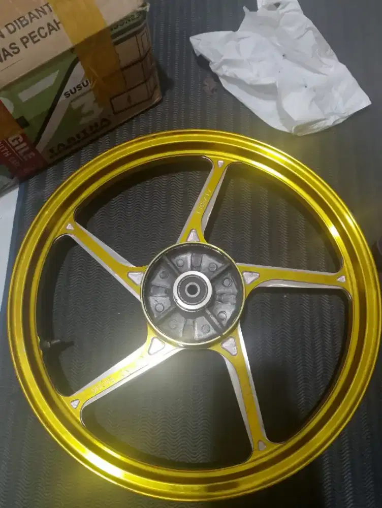 Velg VND AK55 warna gold sesuai di poto