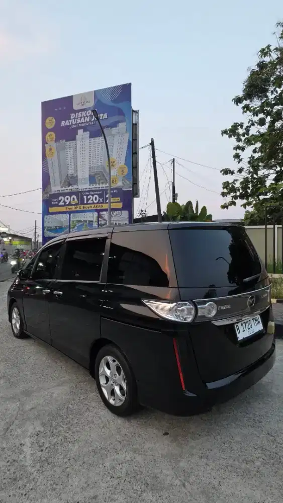 Mazda Biante 2012 Hitam