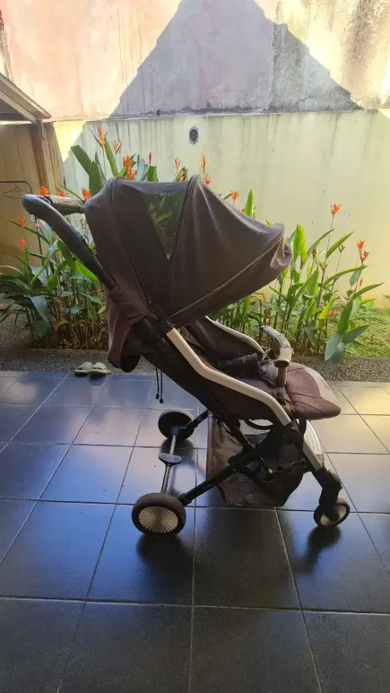 Dijual stroller Merk Hybrid